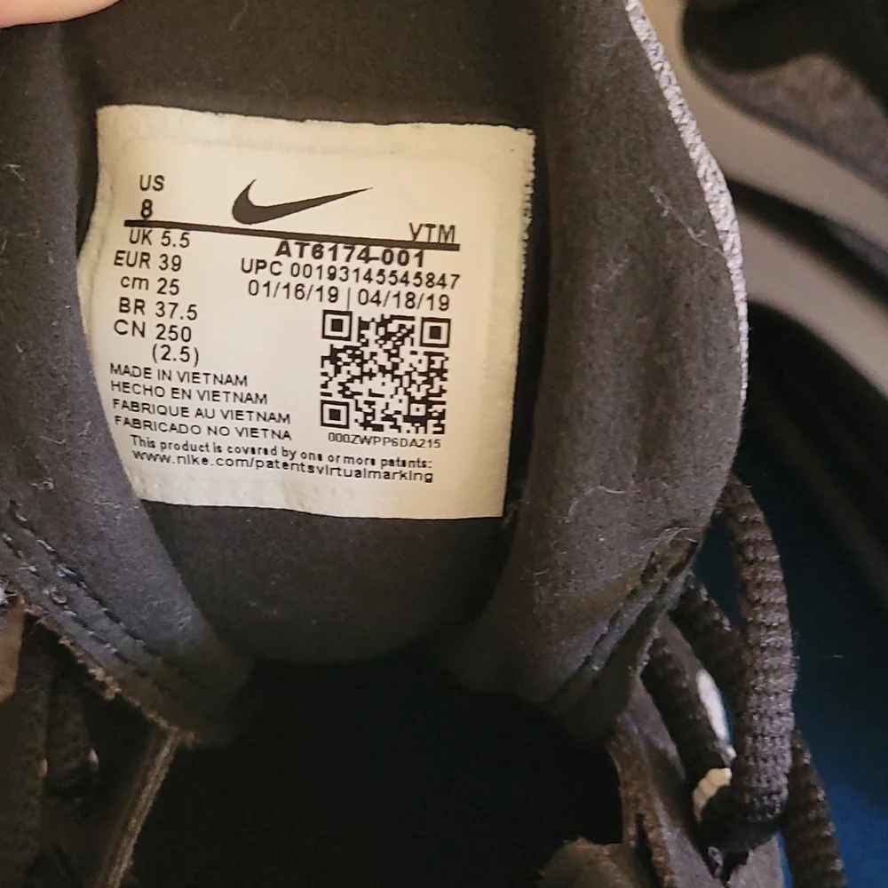 Nike Air  Max 270 - Picture 6 of 16